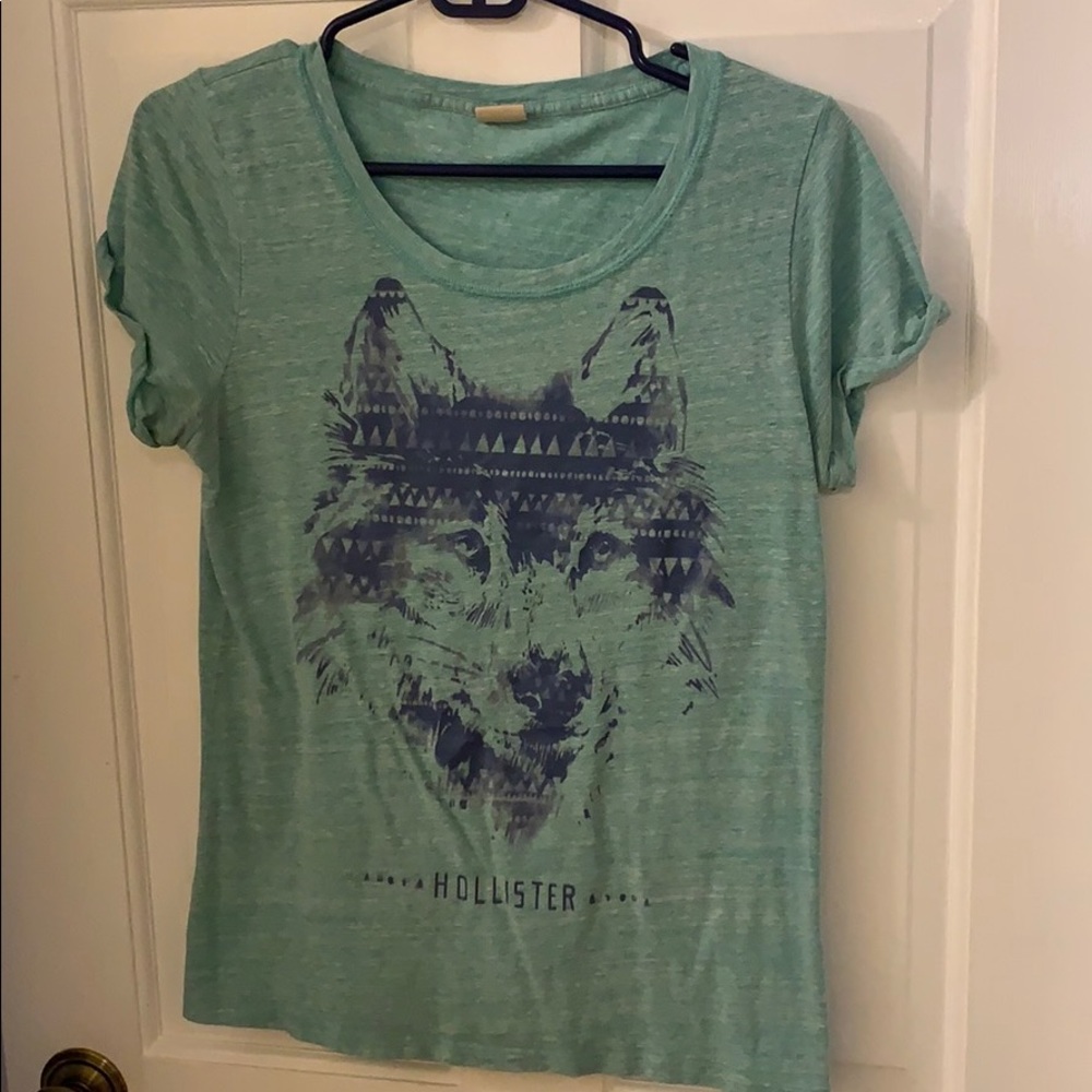 Hollister Wolf Tee